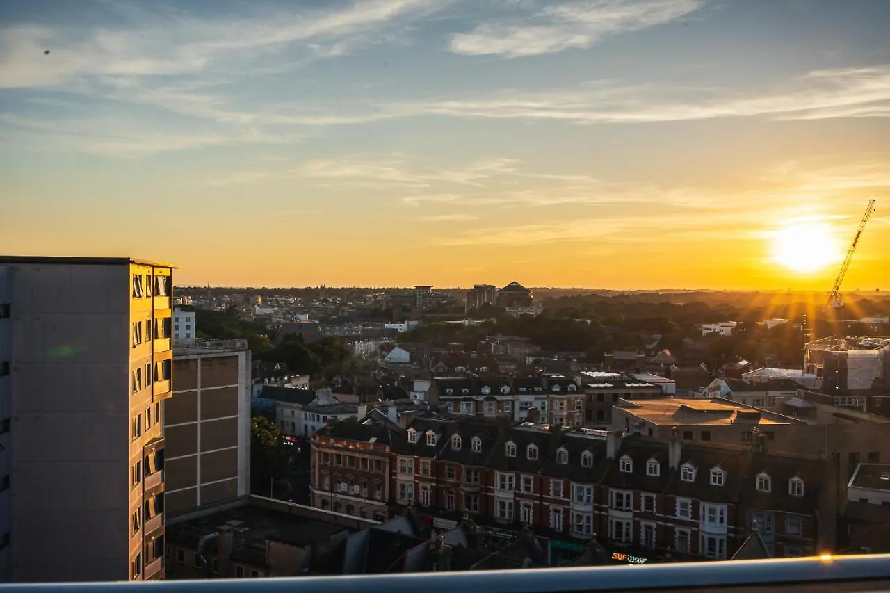 Penthouse At The Chocolate Box Apartment Bournemouth